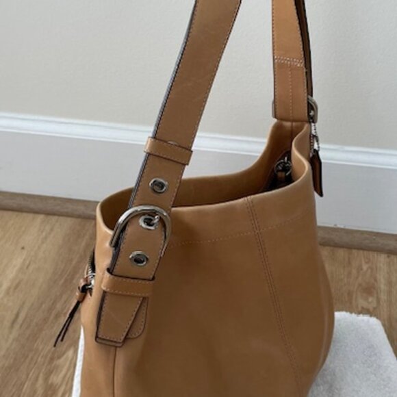 Coach Hobo Shoulder Handbag (Tan) # 15064 - Picture 6 of 8